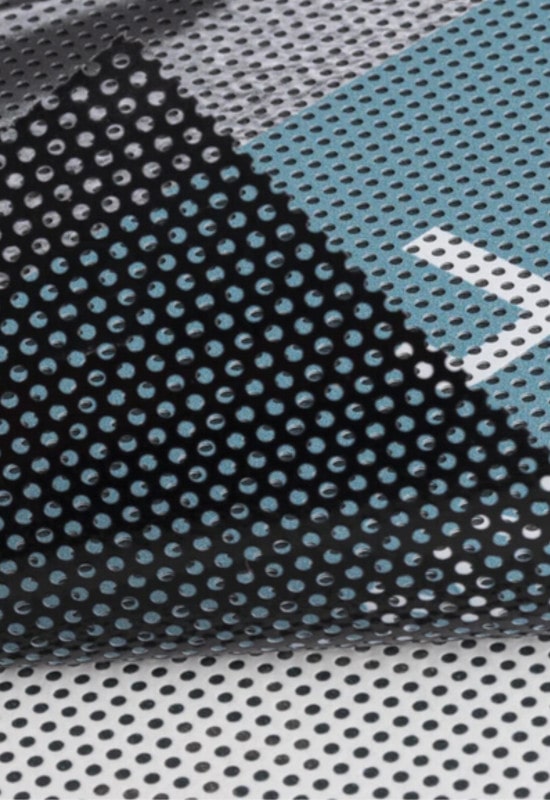 Εκτυπώσεις σε διάτρητο αυτοκόλλητο